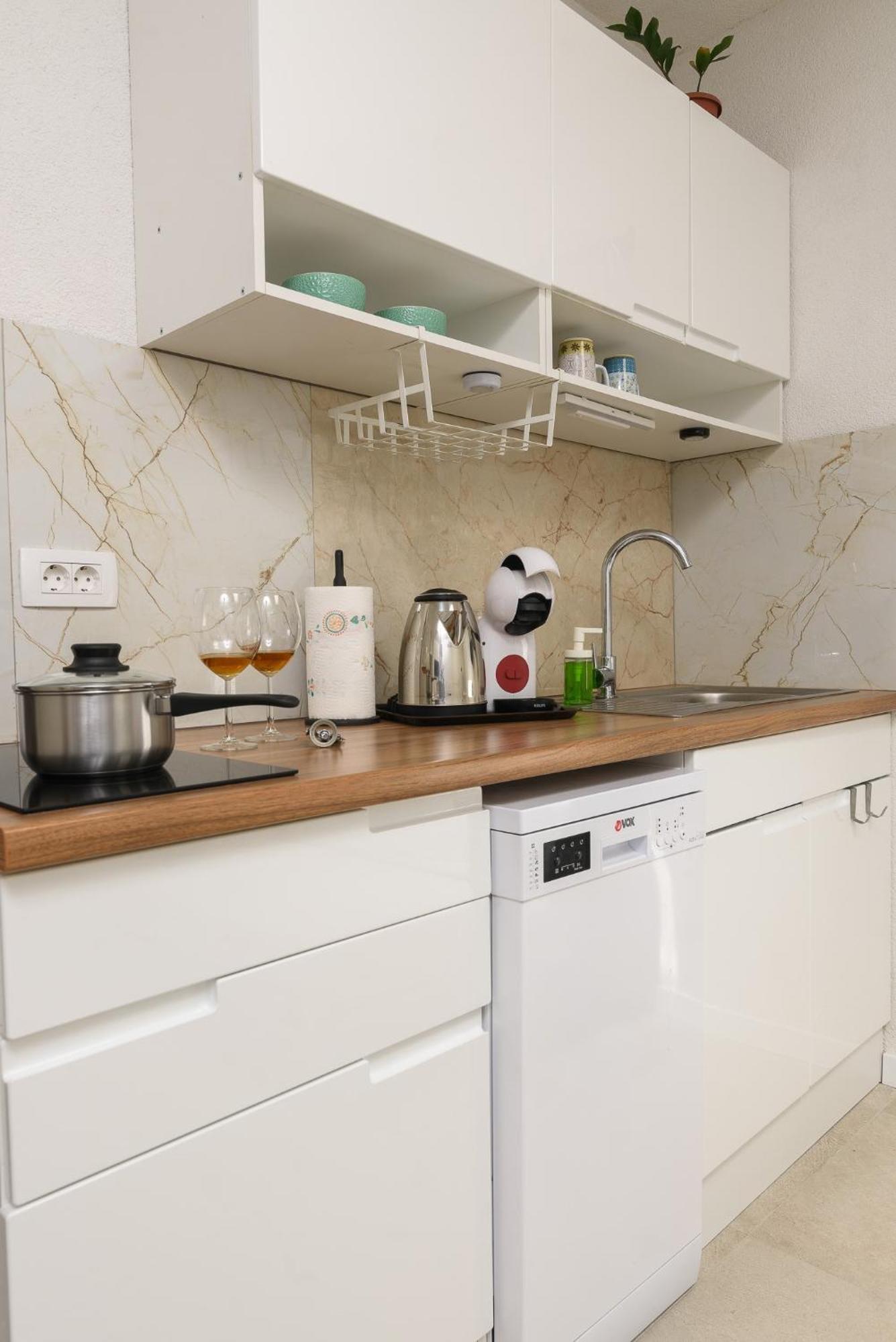 Studio Apartments Yucca, 2-Min To The Beach And 5 To Trogir Exterior photo